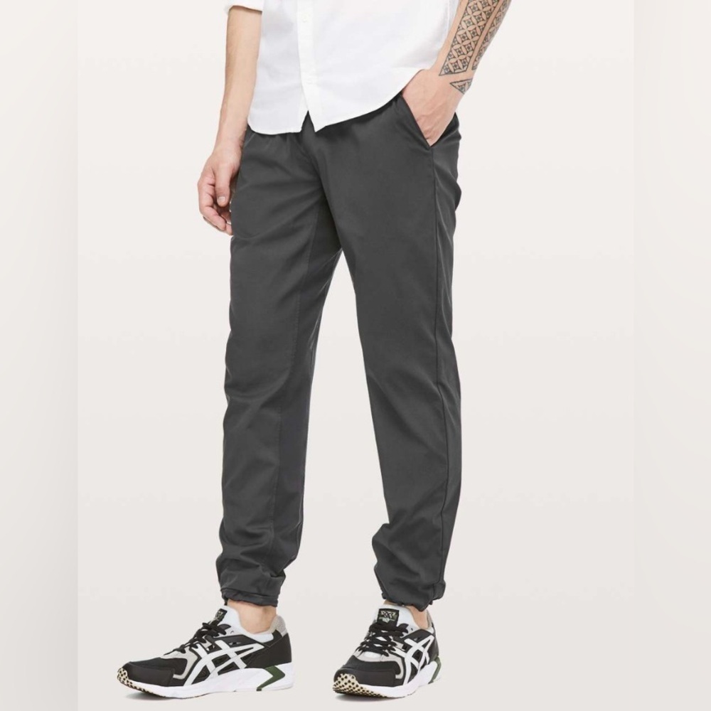 Lululemon Great Wall Pant *32" in Obsidian